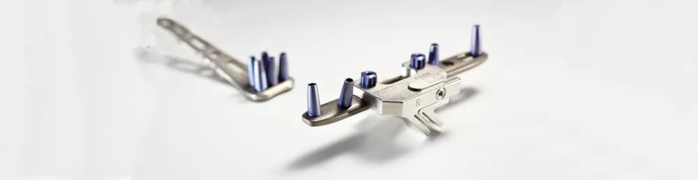 Recos® - Ulna Shortening and Radius Reconstruction System — Qo'l jarrohligi implanti